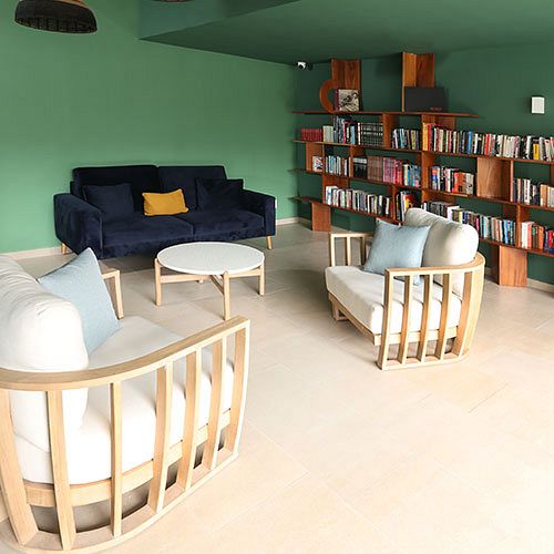 PAQUETE DE HOTEL PULSE OF GAIA HOLIDAY INN: 8 al 10 de Enero - Nivel 1